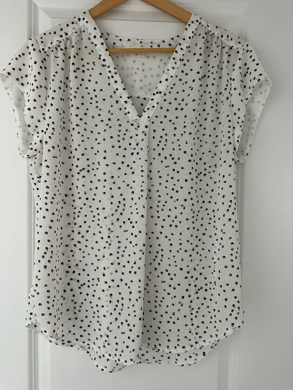 White V-Neck Cap Sleeve Polka Dot Blouse. Worn once